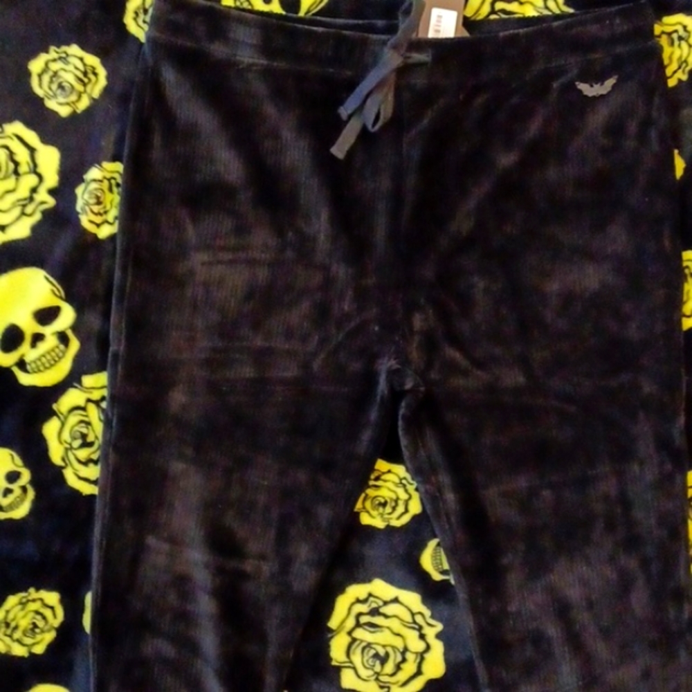 KILLSTAR 3X ETERNAL  REDT BLACK JOGGERS HEAVY VELOUR SOFT CUFFED HEM